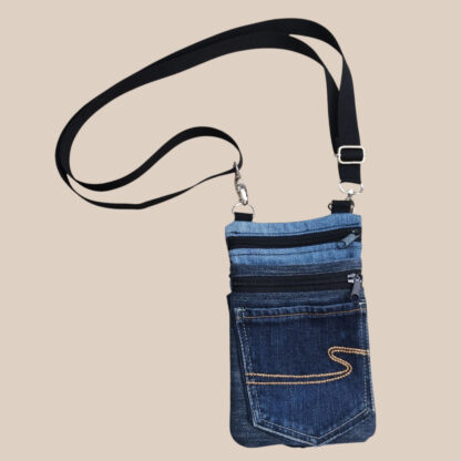 Denim tasje van een gerecyclede spijkerbroek en stropdasstukje - Image 2